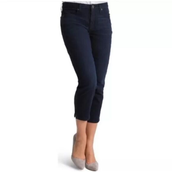 Spanx Slim X Casual Capri Size 29 (33) Dark Wash Denim Jeans NWT - Picture 1 of 10
